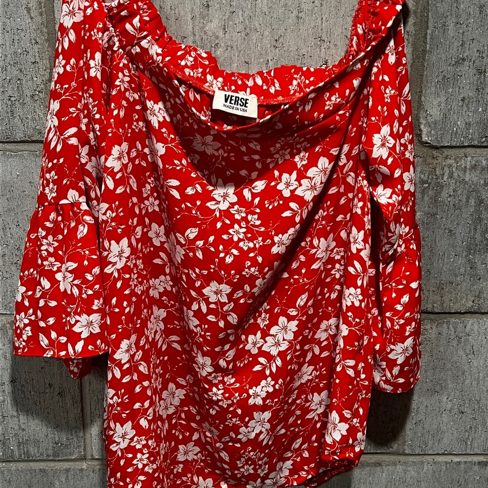 Verse Red Floral Women's Blouse